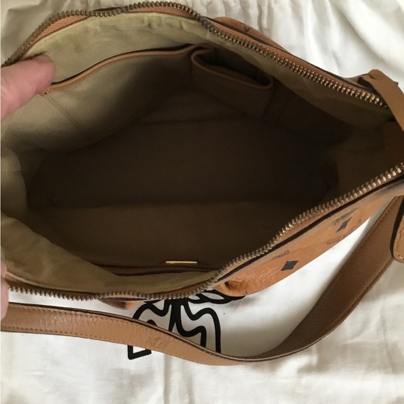 MCM Vistas Cognac Large Shoulder Bag With MCM Lock & Key - Picture 9 of 13